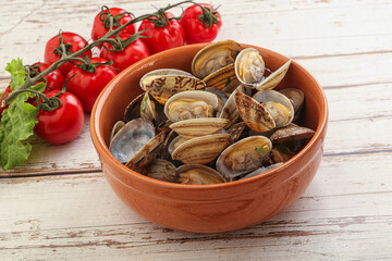 Vongole shellfish mollusc clem with butter