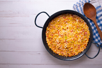 Paella bacon and leeks. Traditional Spanish paella tapa recipe.