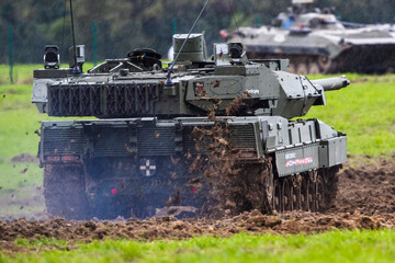 Fototapeta premium Ostrava Czech Republic 2022-09-15 Leopard 2A7 tank with Trophy APS