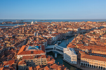 Fototapeta na wymiar Cityscape of Venice with Rialto Bridge in an aerial view