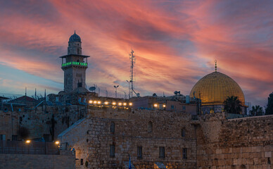 Fototapeta na wymiar Jerusalem, Israel old city at the Western Wall and the Dome of the Rock at dawn