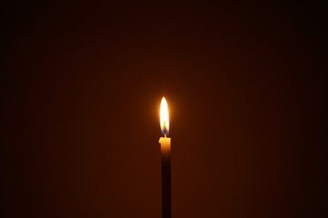 candle in the dark,candlelight