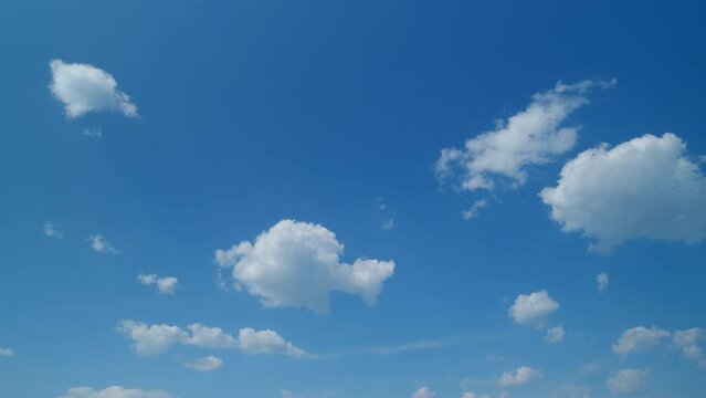 Beautiful white cirrus clouds. Slowly move of white cloudscape. Timelapse.