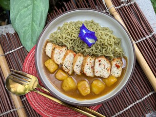 Garlic chicken and potato with curry sauce with Vegetable Noodles