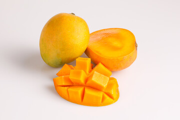 Fresh mango with mango slice and leaves