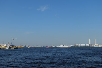 快晴の横浜港　みなとみらい