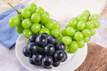 ナガノパープルとシャインマスカット
