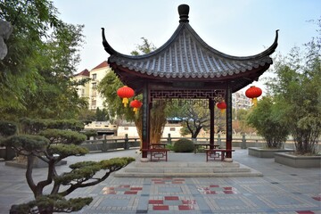 Obraz premium Chinese pavilion in the park