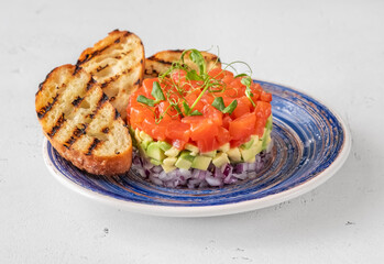 Salmon tartare