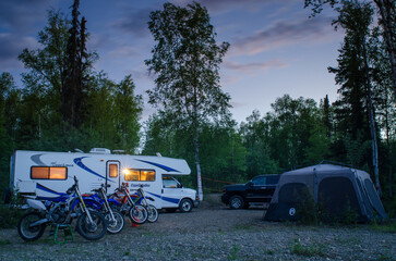 Memorial Day weekend in Alaska with dirt bikes and RV - obrazy, fototapety, plakaty