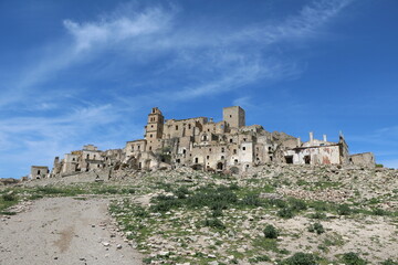 Way to destroyed ghost town of Craco in Italy