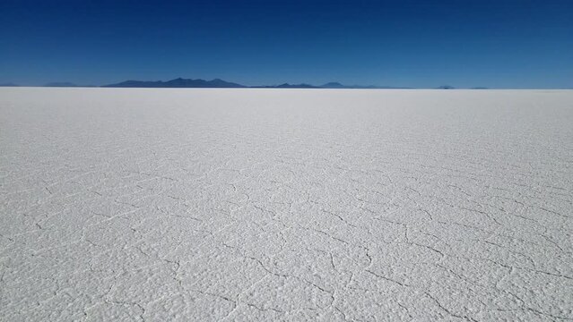Flug &uuml;ber Uyuni Salzw&uuml;ste in Bolivien