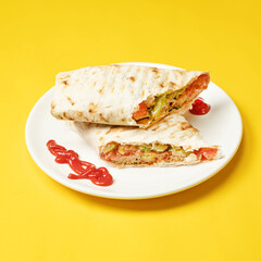 sandwich with chicken and vegetables