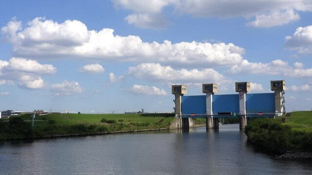 Japanese river sluice