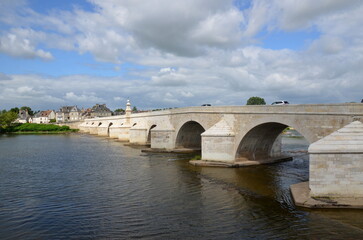 Naklejka premium le vieux pont à la charité