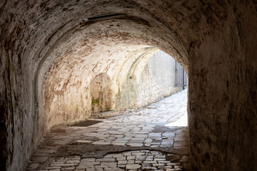 Tunnel durch die Mauern der Alten Festung, Kerkyra, Korfu