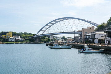 Naklejka premium イカ釣り漁船が停泊する壱岐島の郷ノ浦港