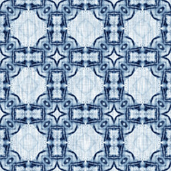 Indigo Dye Wash Coastal Damask Quilt Seamless Pattern. Washed out Geometric Dip Dyed Blur effect for Nautical and Marine Ocean Blue Interior Textile Backgrounds with Linen Texture Tile