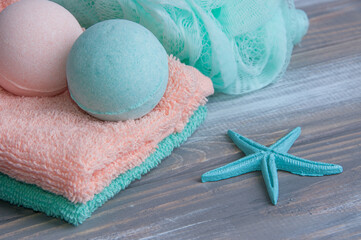 Aroma bath bombs in spa composition