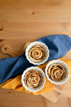 Baking Apples With Puff Pastry In Baking Pans