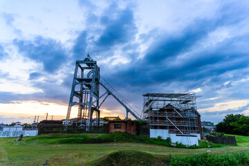 夕焼けの炭鉱風景「三池炭鉱　宮原抗」
Coal mine scenery at sunset ``Miike coal...