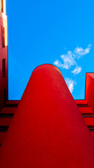 Geometric red building  - obrazy, fototapety, plakaty
