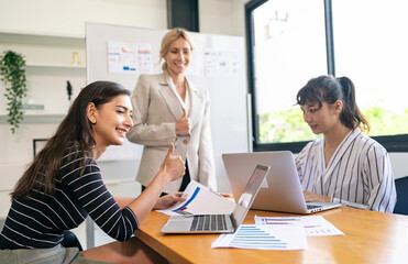 Obraz premium Group of Business People Diverse Brainstorm Meeting and working in modern Office Concept