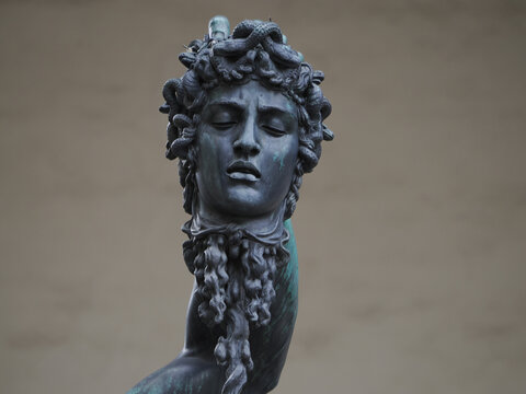 perseus cellini bronze statue detail