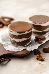 cold cheesecake biscuit lotus mascarpone dessert sweet layers cake in glass