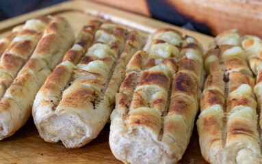 Garlic bread, the delicious accompaniment of barbecue gaúcho.