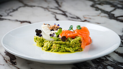 Burrata with salmon and guacamole