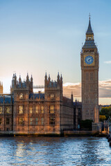Fototapeta na wymiar Big Ben against dramatic sky, beautiful evening cityscape
