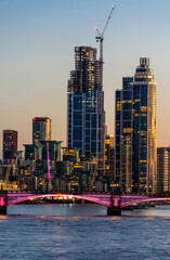 Fototapeta premium Beautiful evening cityscape of London in England, night city lights