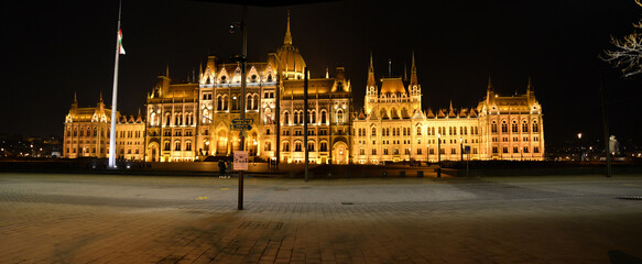 Fototapeta na wymiar Budapest parliament