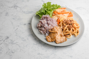 焼き肉のワンプレートランチ