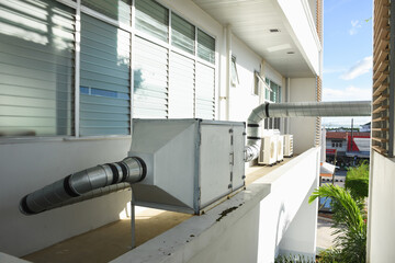 Negative pressure room air purifier