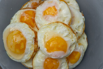 Fried chicken eggs that are delicious and nutritious