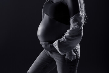 silhouette of pregnant woman, black and white photo