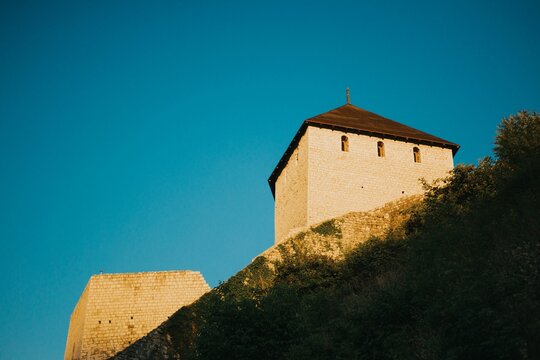 Scenic view of the Tesanj castle in Bosnia and Herzegovina against the blue sky