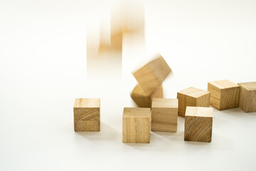 木製ブロックの動きがある画像