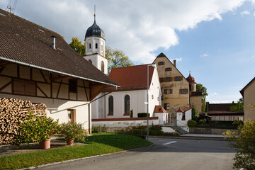 Ausblick auf die St. Blasius Kirche in Riedlingen-Grüningen, Landkreis Biberach