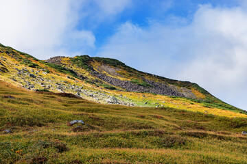 Fototapeta premium 初秋の富山県室堂の景色・黒部立山アルペンルート