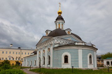 Fototapeta na wymiar Sretensky Church of the Ascension-Sretensky parish in Yaroslavl, Russia