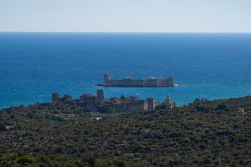 Obraz premium Maidens Castle (Kiz Kalesi) Drone Photo, Erdemli Mersin, Turkey