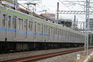 Fototapeta na wymiar 東武鉄道野田線(アーバンパークライン)の電車