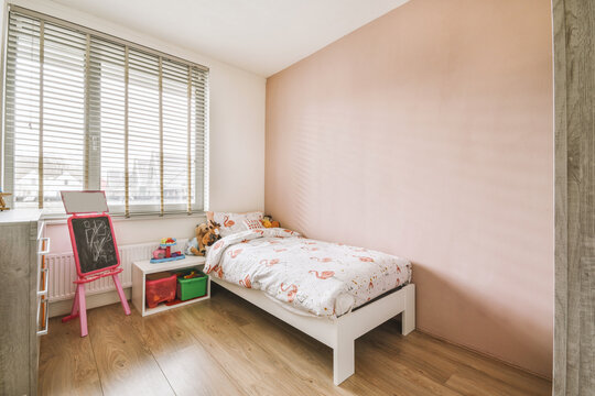 Children Bedroom With Chalkboard Easel