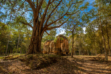 Fototapeta na wymiar Temple in Sambor Preikuk, Cambodia