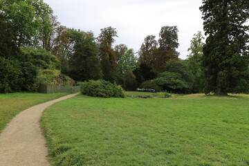 Fototapeta na wymiar Le jardin anglais, château de Fontainebleau, ville de Fontainebleau, département de Seine et Marne, France