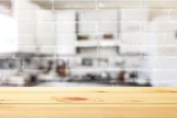 Obraz premium empty blank wooden desk at kitchen