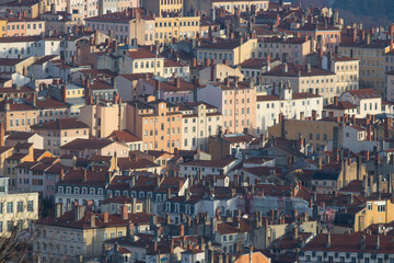 Fototapeta na wymiar le quartier de la Croix rousse sur les pentes à Lyon